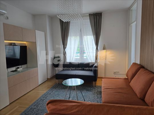 Stepa Stepanovic 2,5-soban