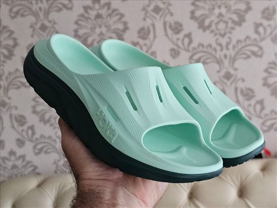 Hoka One Recovery slide 3, dostupne odmah, vel. 37