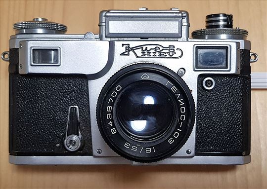 Kiev 4 + Helios-103 fotoaparat Ispravan svetlomer!