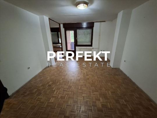 Kotež 2, jdnoiposoban 56m2 ,III, cg