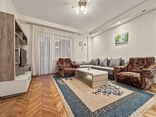Broker - Family corner!