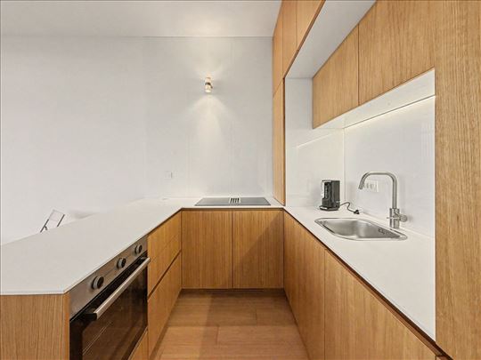 Broker - Skew House