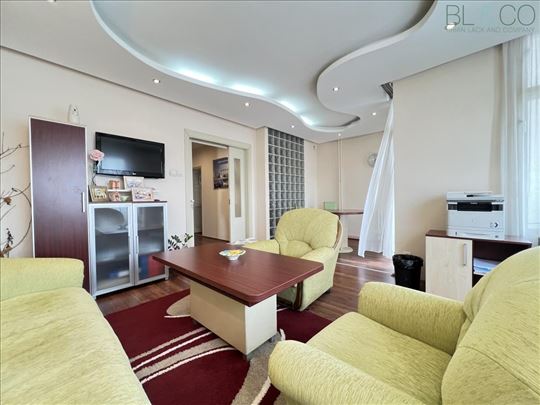 Četvorosoban stan, 86 m², Blok 30, Novi Beograd