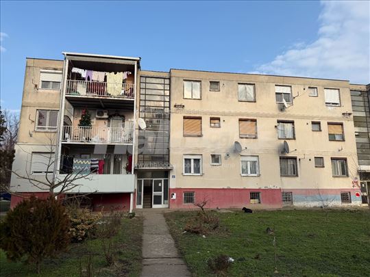 Dunavac, uknjižen stan 51m2 + garaža + podrum