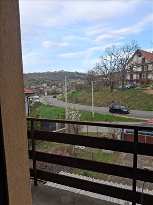Jajinci porodicčna kuća 278kv. uknj.