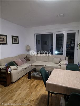 Luksuzan 3.0 stan, 76m² sa parking mestom – centa