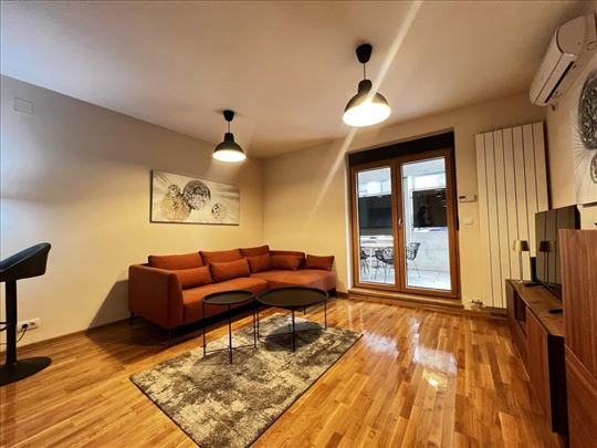 Dedinje, moderan stan 60m2 sa terasom od 20m2 i pa