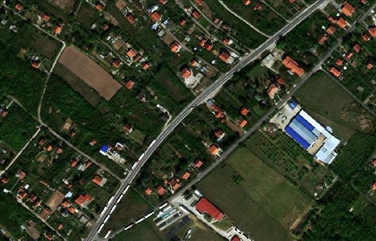 Plac u Vraniću-uz Ibarsku magistralu