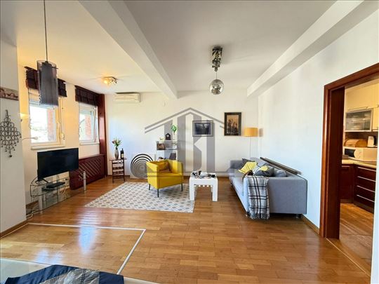 Stan za izdavanje 84m2-duplex,Sime Igumanova