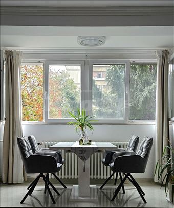 Aleksinackih Rudara, adaptibilan u dvoiposoban