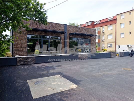 Altina, Pavla Vuisića -300m²+4 mokra čvora+parking