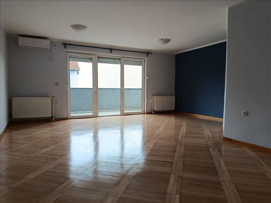 Dedinje, komforan, može i pp, parking, ID 25682