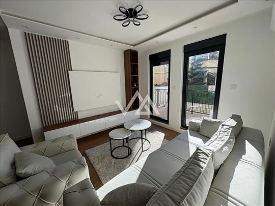 Dvosoban stan 54 m², Južni bulevar, Vračar