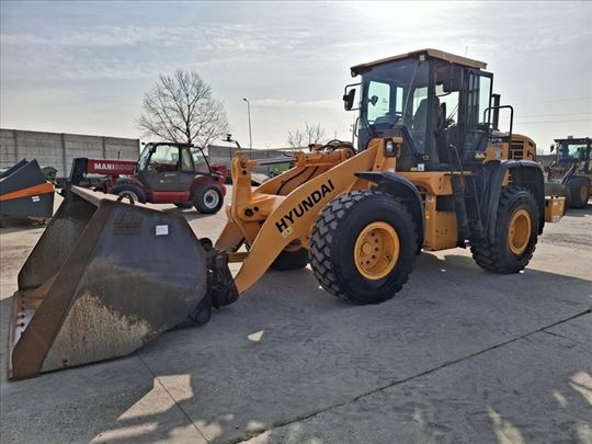 Hyundai HL 760-7A prednji utovarivač