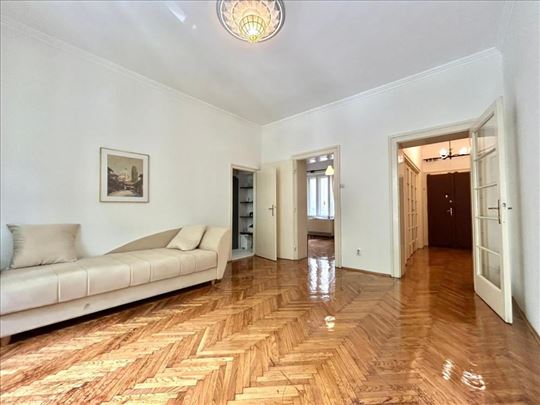 Kalenić pijaca 75m2-Salonac,Golsvordijeva ulica ID