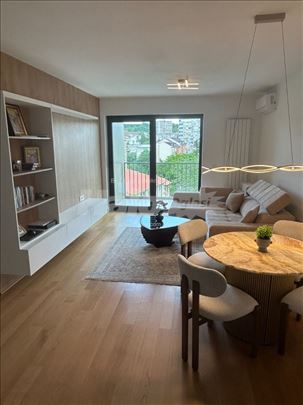 Moderan dvosoban stan u Viva Residence, pogled na