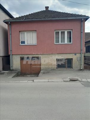  Kuća u centru Bajine Bašte 91m2