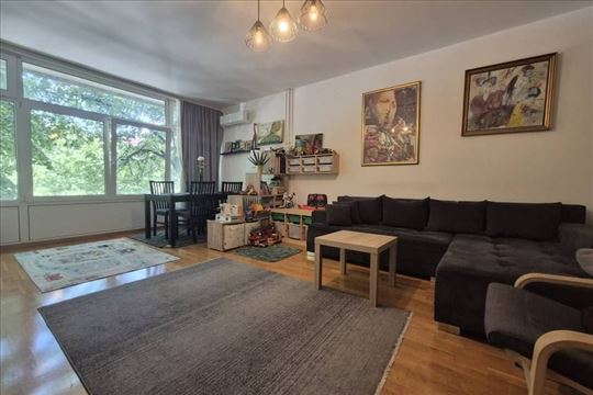  Prodajemo 2.0 stan, Begejska, Konjarnik 49m²