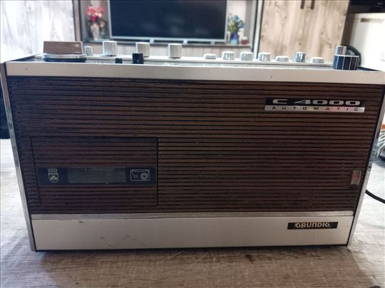 radio kasetofon grundig kolekcionarski primerak
