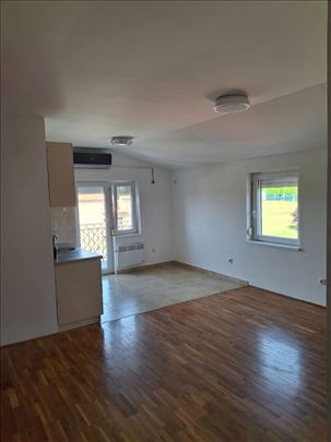 Višnjica,odlično organizovan 2.0 stan, 42m2