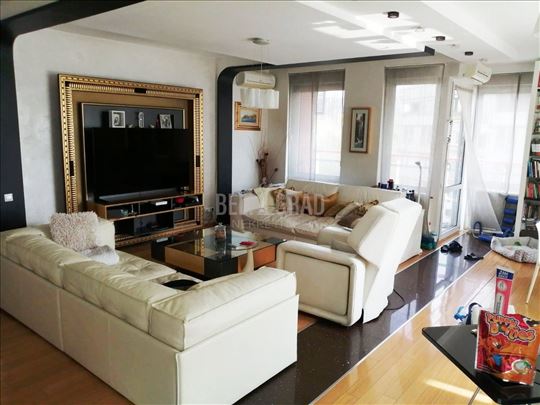 Blok 19a, Park apartmani, lux stan sa garažom