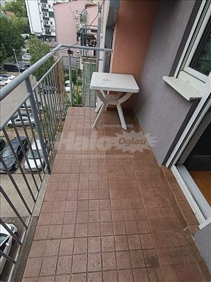 Izdajem stan 35m2