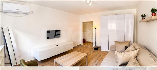 Lux garsonjera kod Kalenic pijace/Hrama Sv. Save