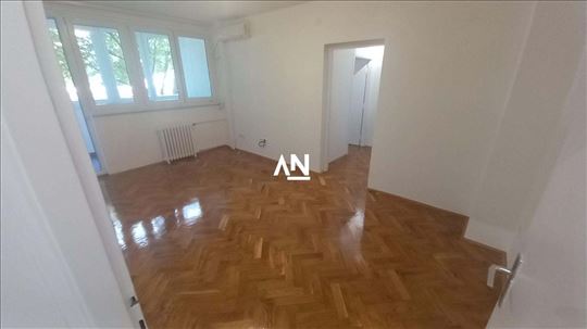 Novi Beograd, Blok 8, Bulevar Mihajla Pupina, 58m2