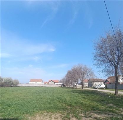 Petrovčić - građevinsko zemljište - plac 10,58 ara