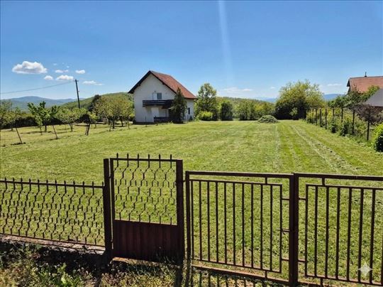 Plac u naselju Đuriselo kod Kragujevca – 10,62ari