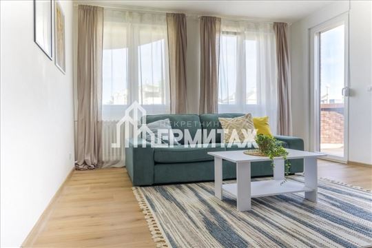 Prelep 4.0 stan sa panoramnim pogledom– Banovo brd