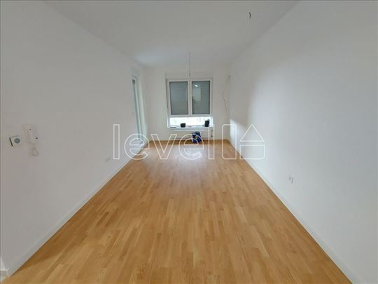 Stan,Novi Sad,Novo Naselje Šarengrad,kv: 43.00