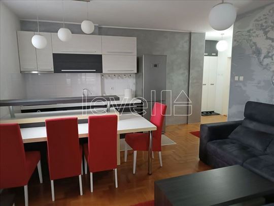 Stan,Novi Sad,Salajka,kv: 63.00