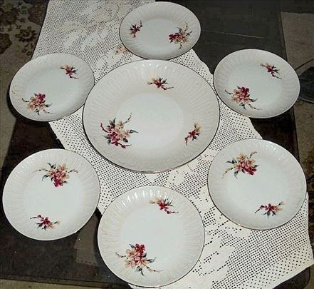 Stari prelepi porcelanski servis za kolače. Pozlat