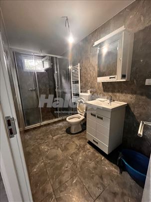 Surčin izdavanje za radnike ili studente