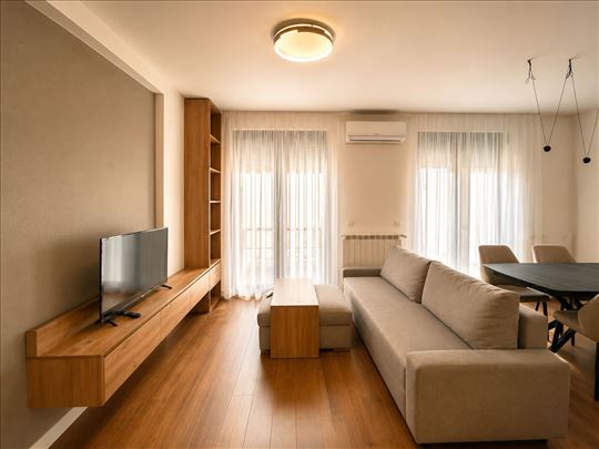 Vračar - Nov - Moderan-Privatno dvorište 60m2- 3.0