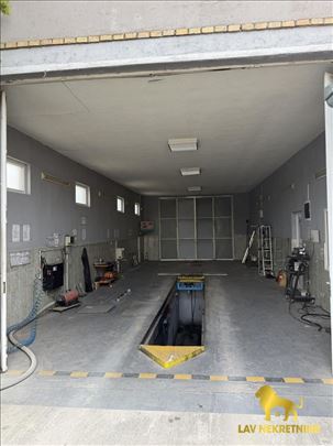 Bečej, Centar, Lokal, 2, 122,00m2