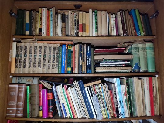 Biblioteka (u centru Zemuna)