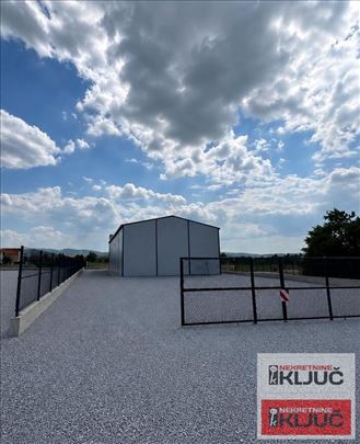 Hala 270 m² na placu 2 ara, Futog, Novi Sad