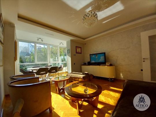 Komforan trosoban stan 85m² na Keju – lift, parkin