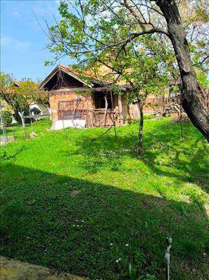 Kuća u Inđiji 187 m2
