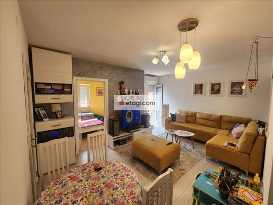 Namešten dvosoban stan 42,50m2