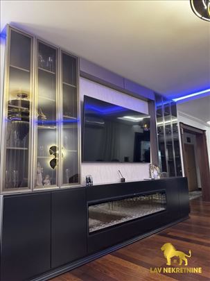 Novi Sad, Socijalno, Stan, 4, 123,00m2