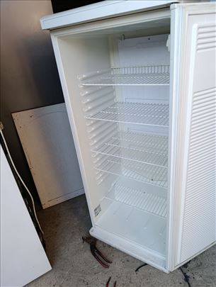 Oko metar i po garancija 