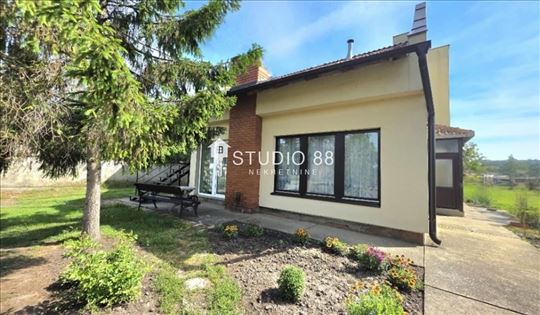 Žitište, Širi Centar, Kuća, 3.0, 244m2