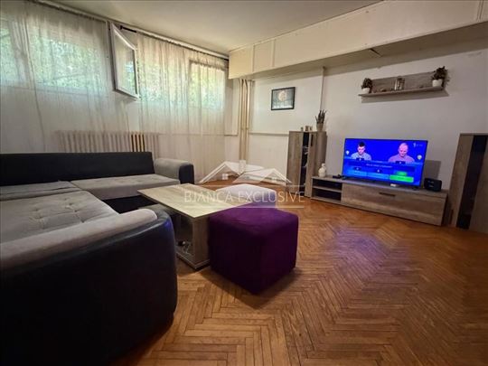 Novi Beograd-Blok 45-Trosoban 82m2 (70m2 uknjiženo