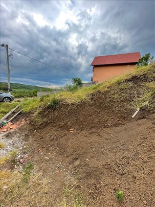 Poklanjam zemlju sa placa – potrebno iskopavanje i