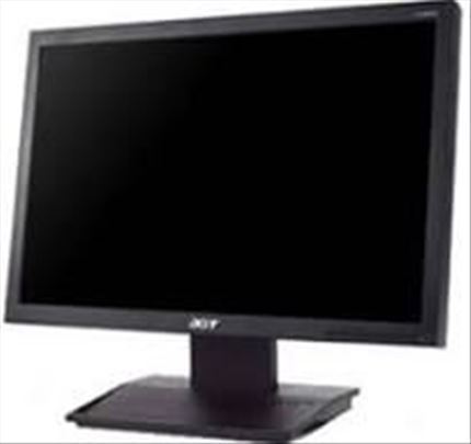 Polovan računar, tastatura i monitor Acer 19