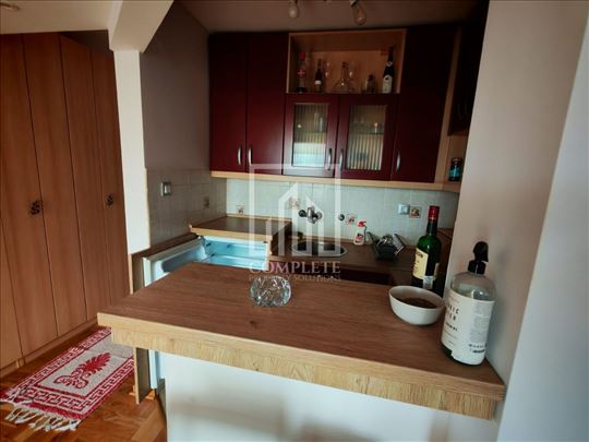 Prelep i funkcionalan stan u Zvezdarskoj Šumi