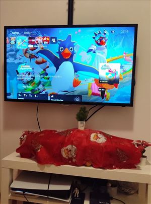 Samsung Smart Led tv, Daljinski, Postolje